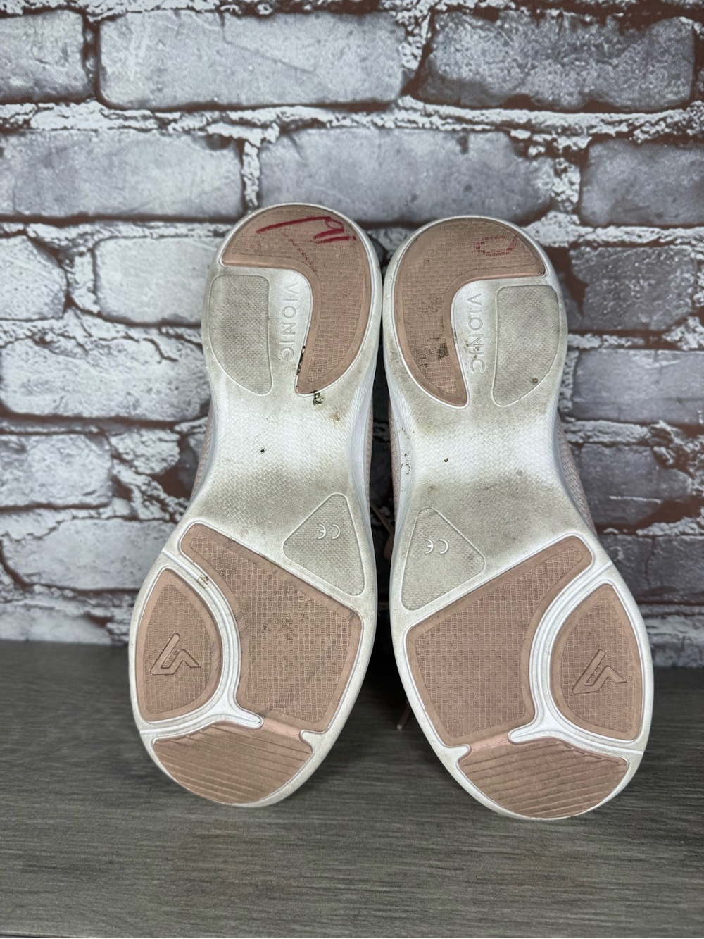 Vionic Blush Pink Lenora Leisure Supportive Walking Shoes Women Sz 7.5M US/38EU - Picture 9 of 13